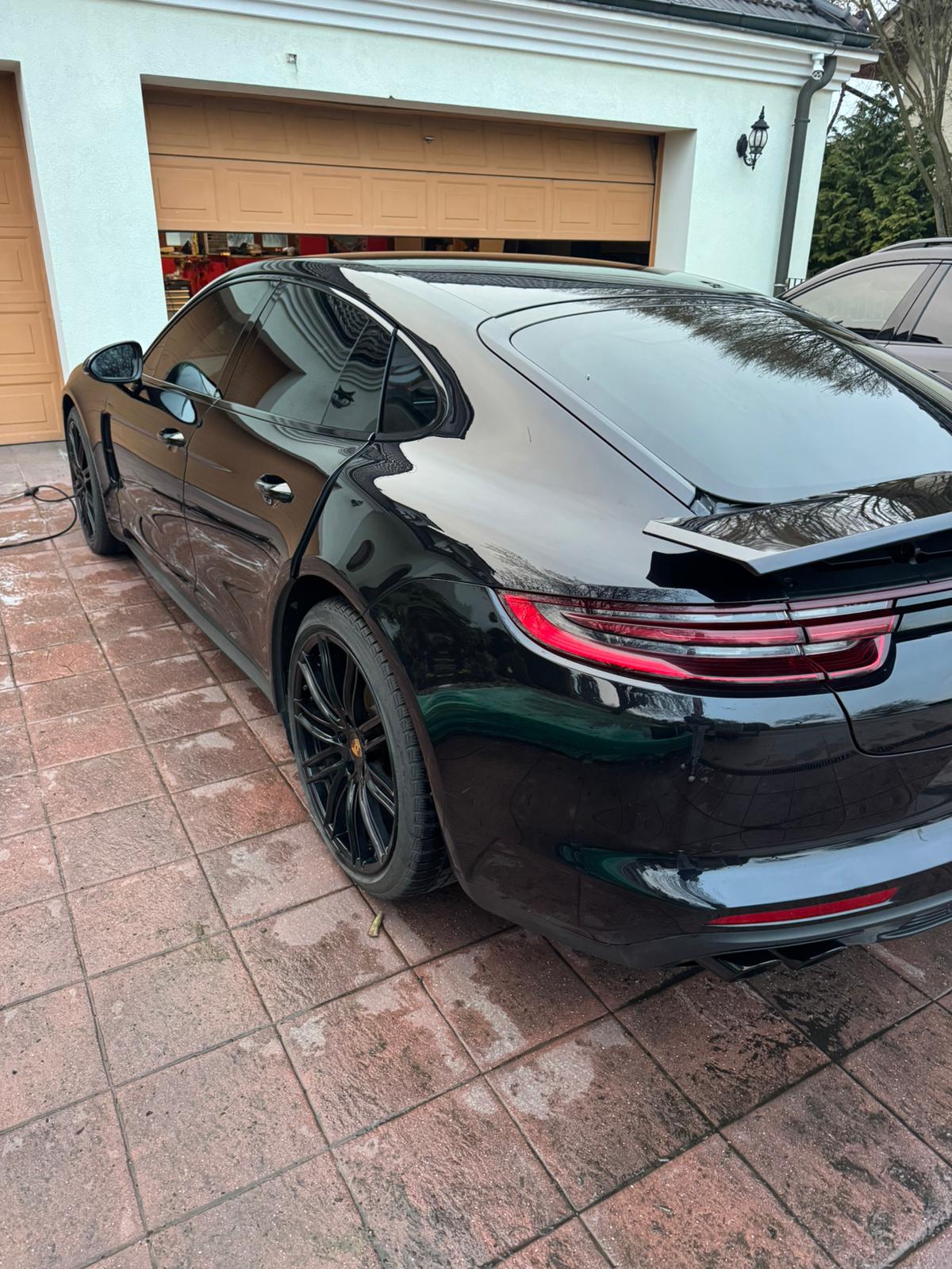 Auto 6 - reference detailing
